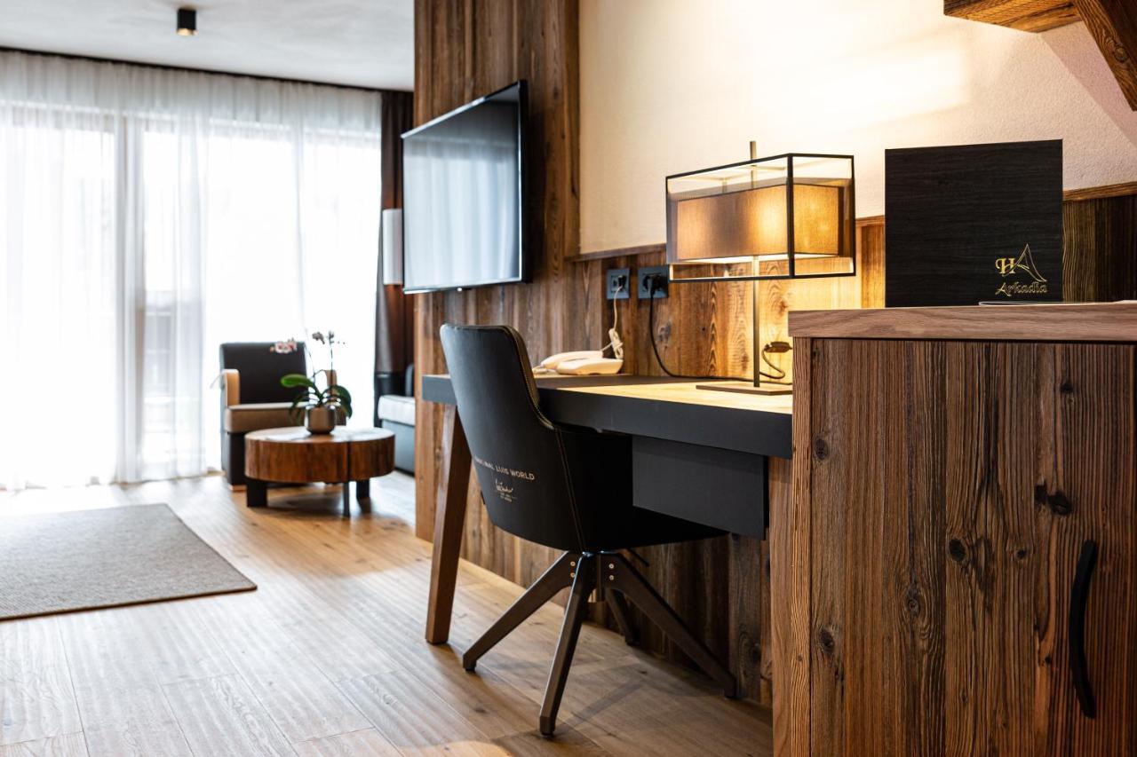 Hotel Arkadia - "Adults Only" Corvara Zewnętrze zdjęcie