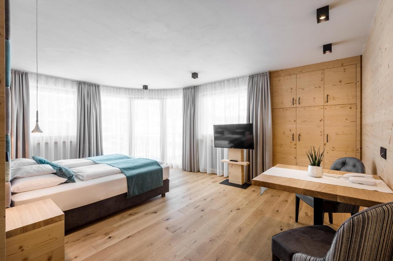 Hotel Arkadia - "Adults Only" Corvara Zewnętrze zdjęcie